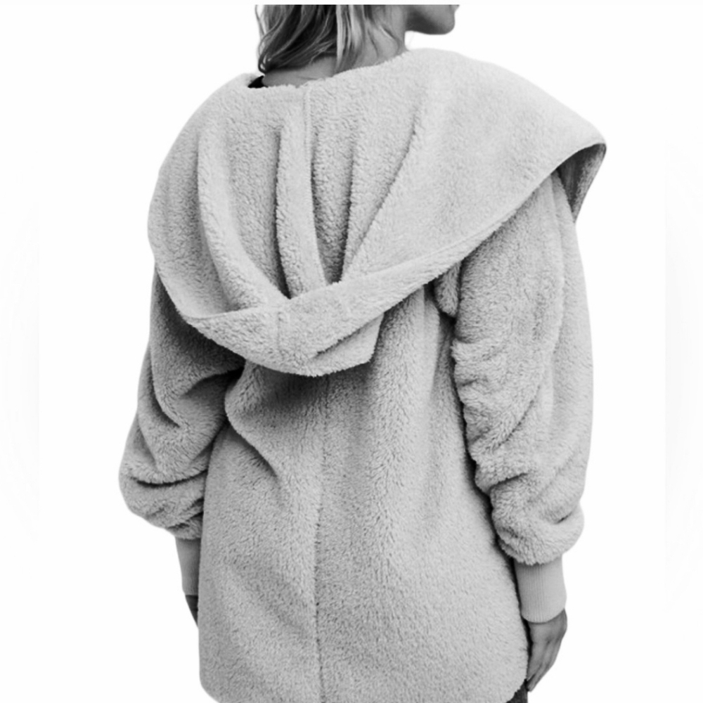 Hem & Thread One Size Ultra Soft & Plush Cape W/T… - image 4